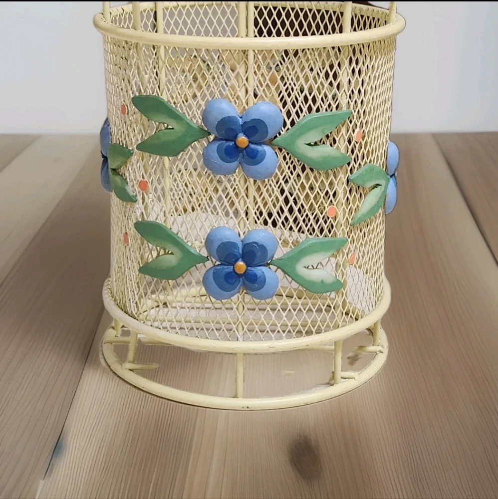 Pfaltzgraff “Summer Breeze” Wine Caddy | Rare Vintage Yellow Metal Mesh | Floral